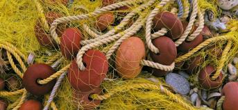 visserij netten visnet geel hoop